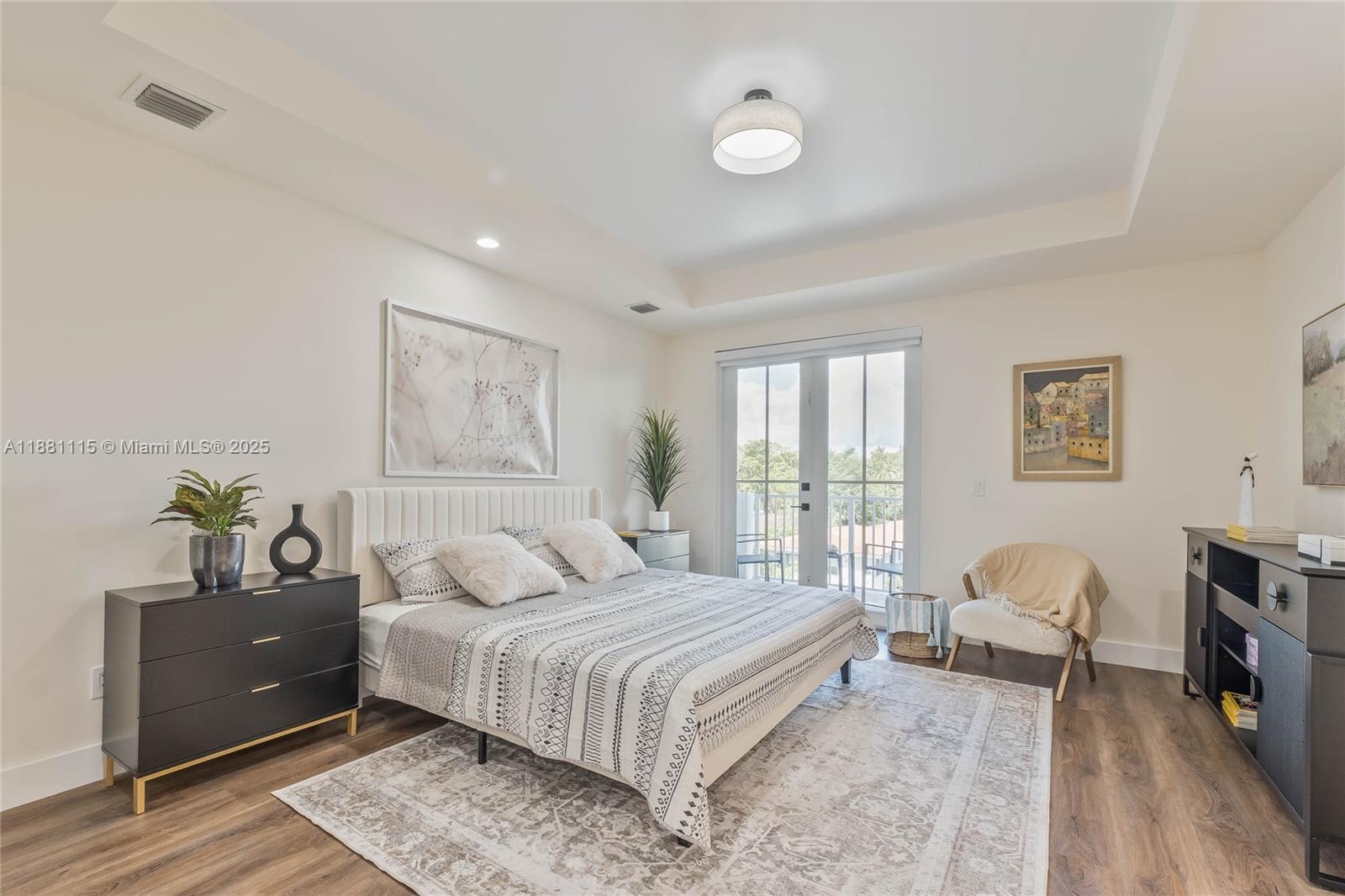 345 Madeira Ave #345 Coral Gables, FL 33134