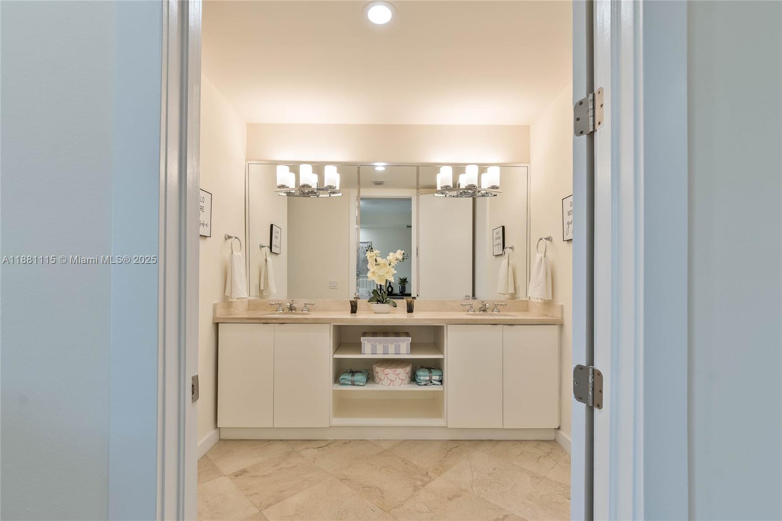 345 Madeira Ave #345 Coral Gables, FL 33134