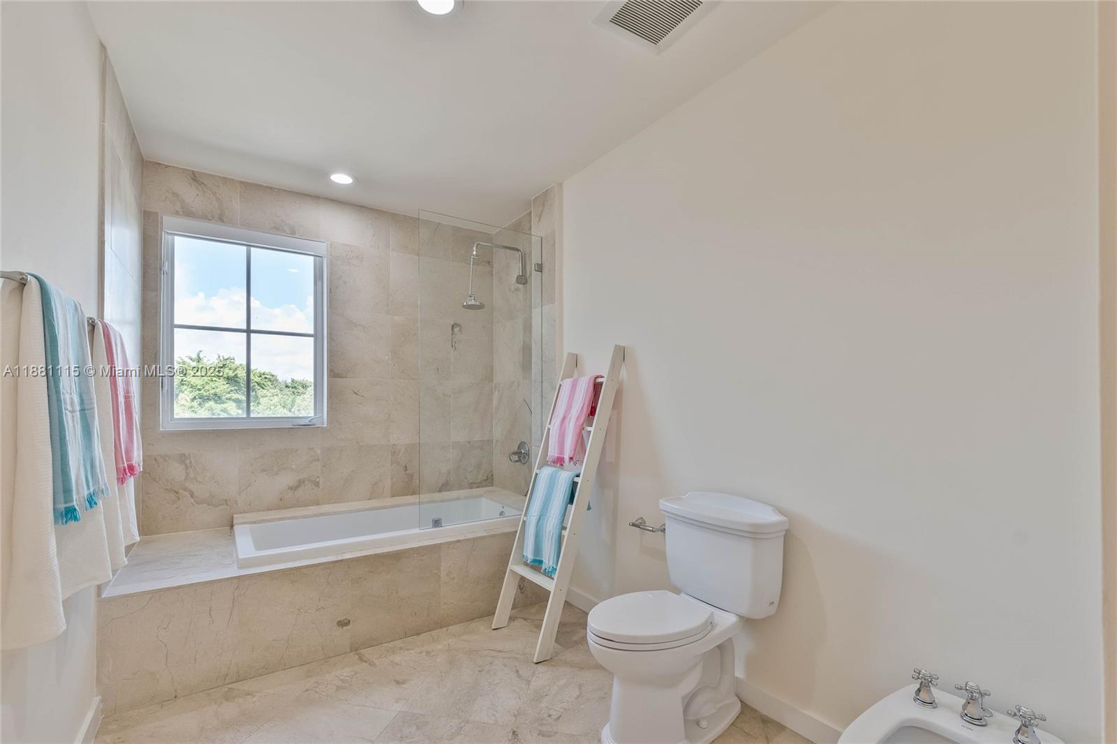 345 Madeira Ave #345 Coral Gables, FL 33134