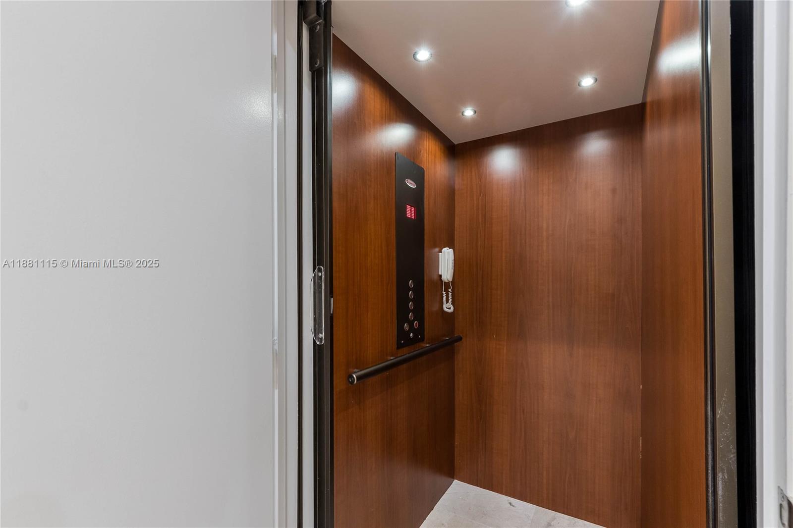 345 Madeira Ave #345 Coral Gables, FL 33134