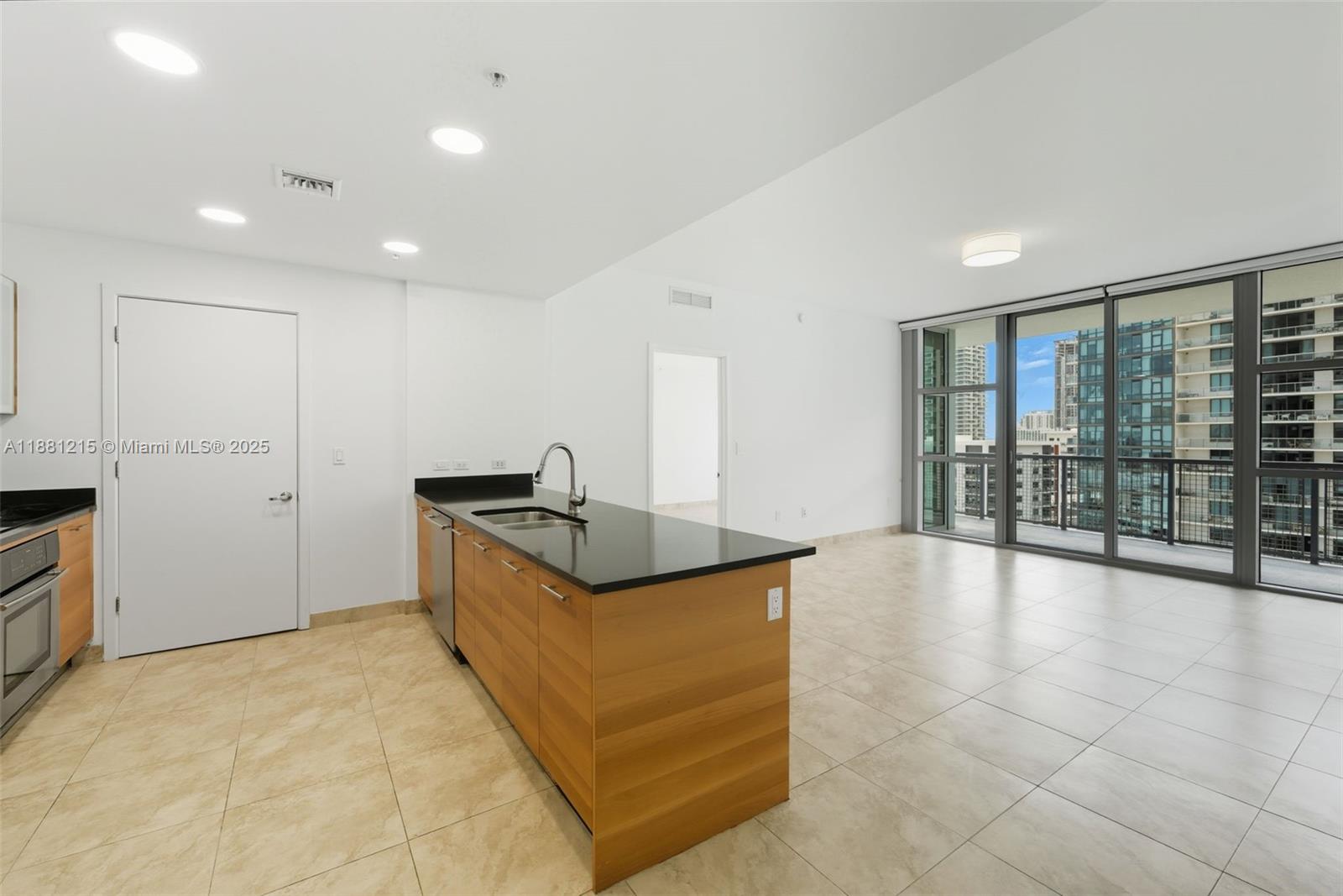 image Four Midtown Miami Condo1