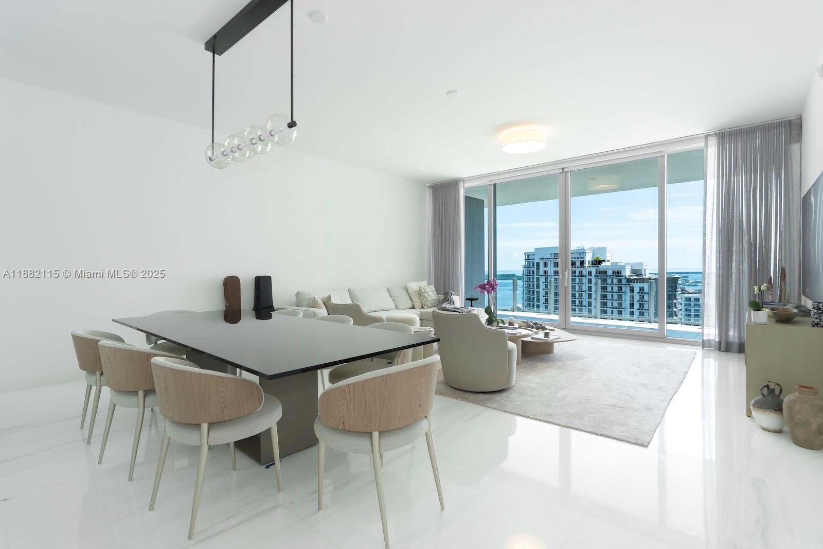 image Aston Martin Residences9