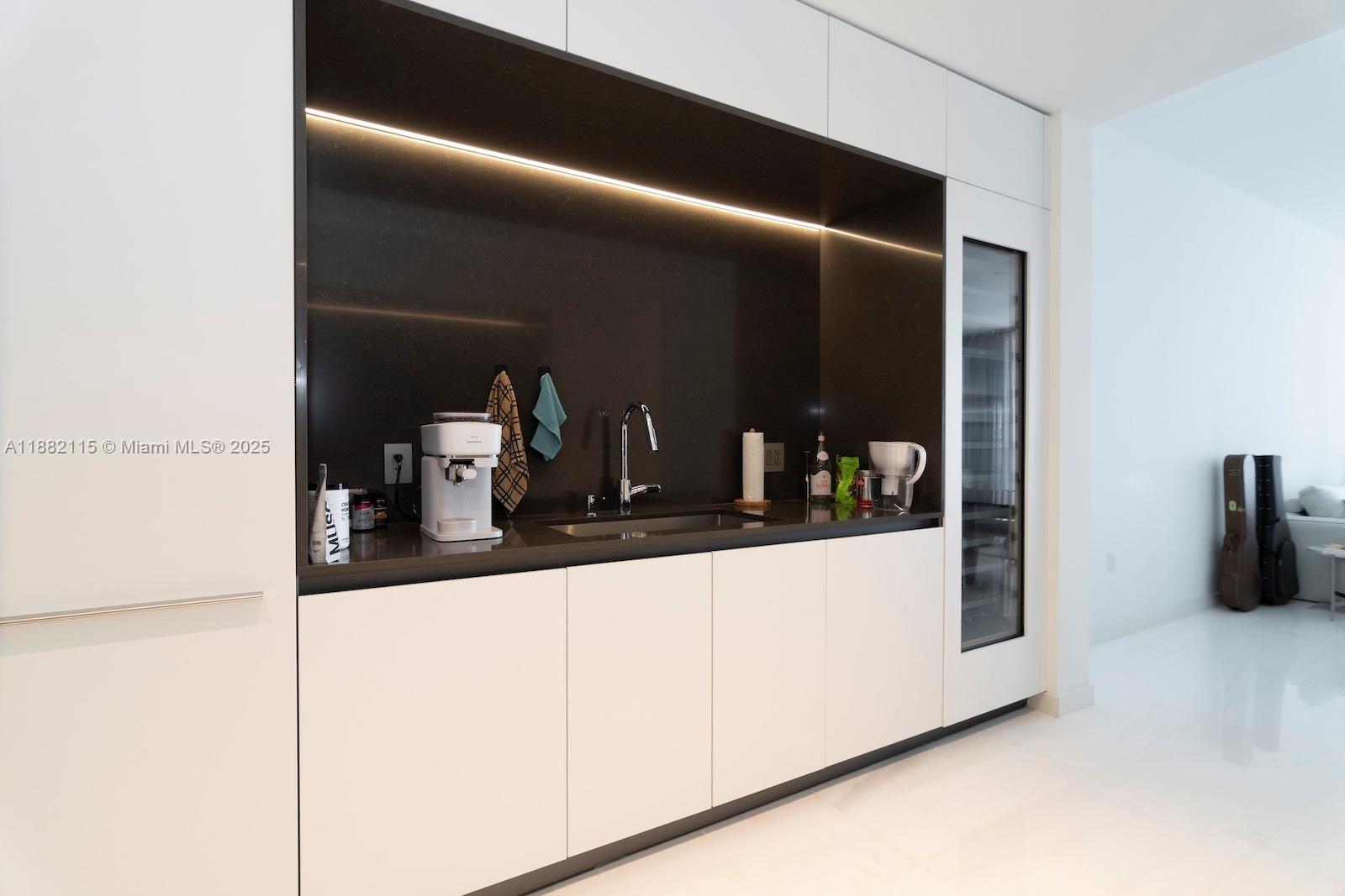 image Aston Martin Residences17