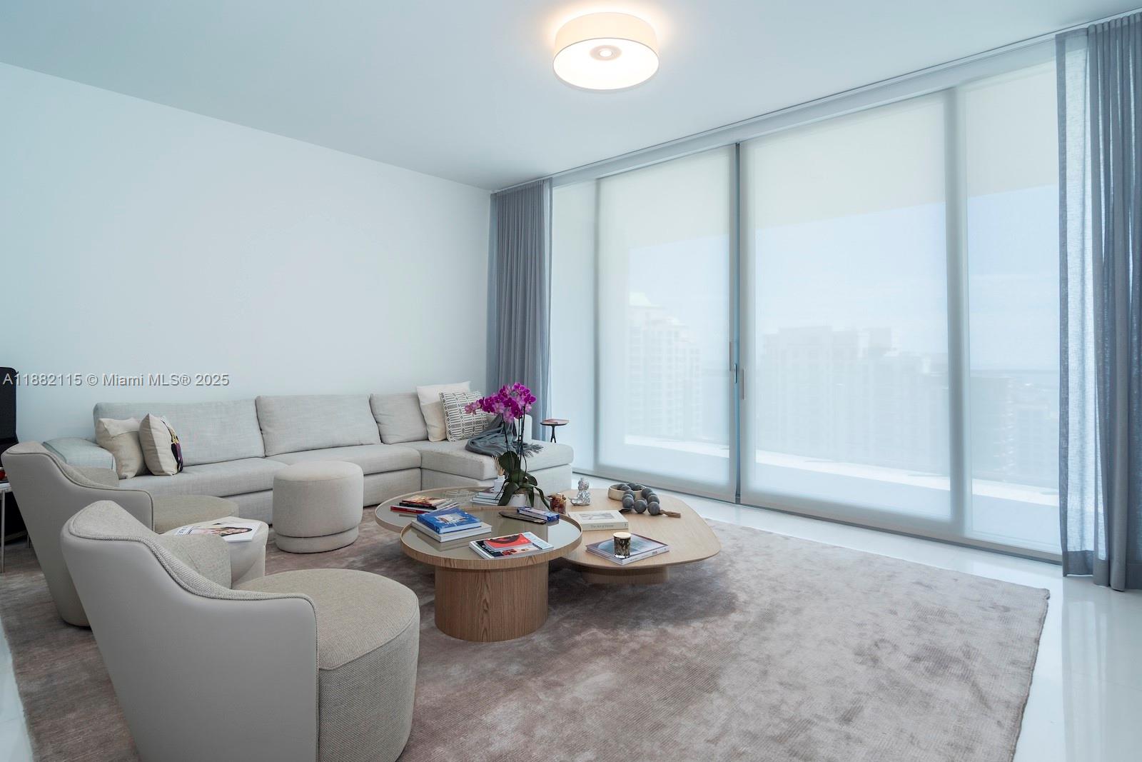 image Aston Martin Residences8