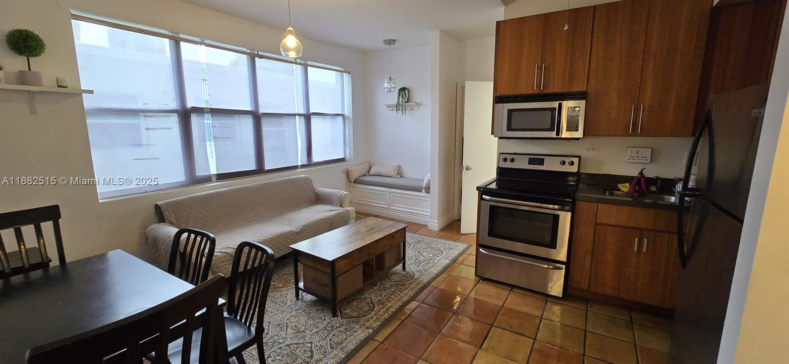 1342 Drexel Ave #204