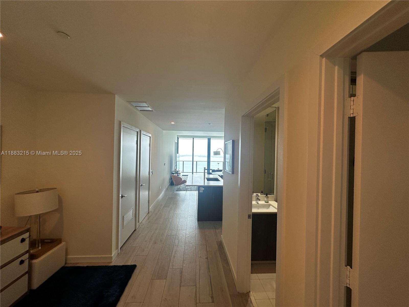 480 NE 31st St #3006