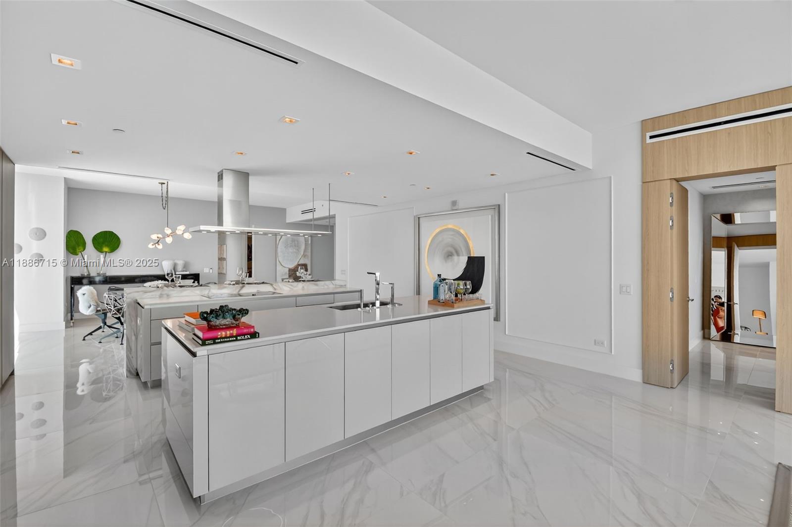 image Turnberry Ocean Club10