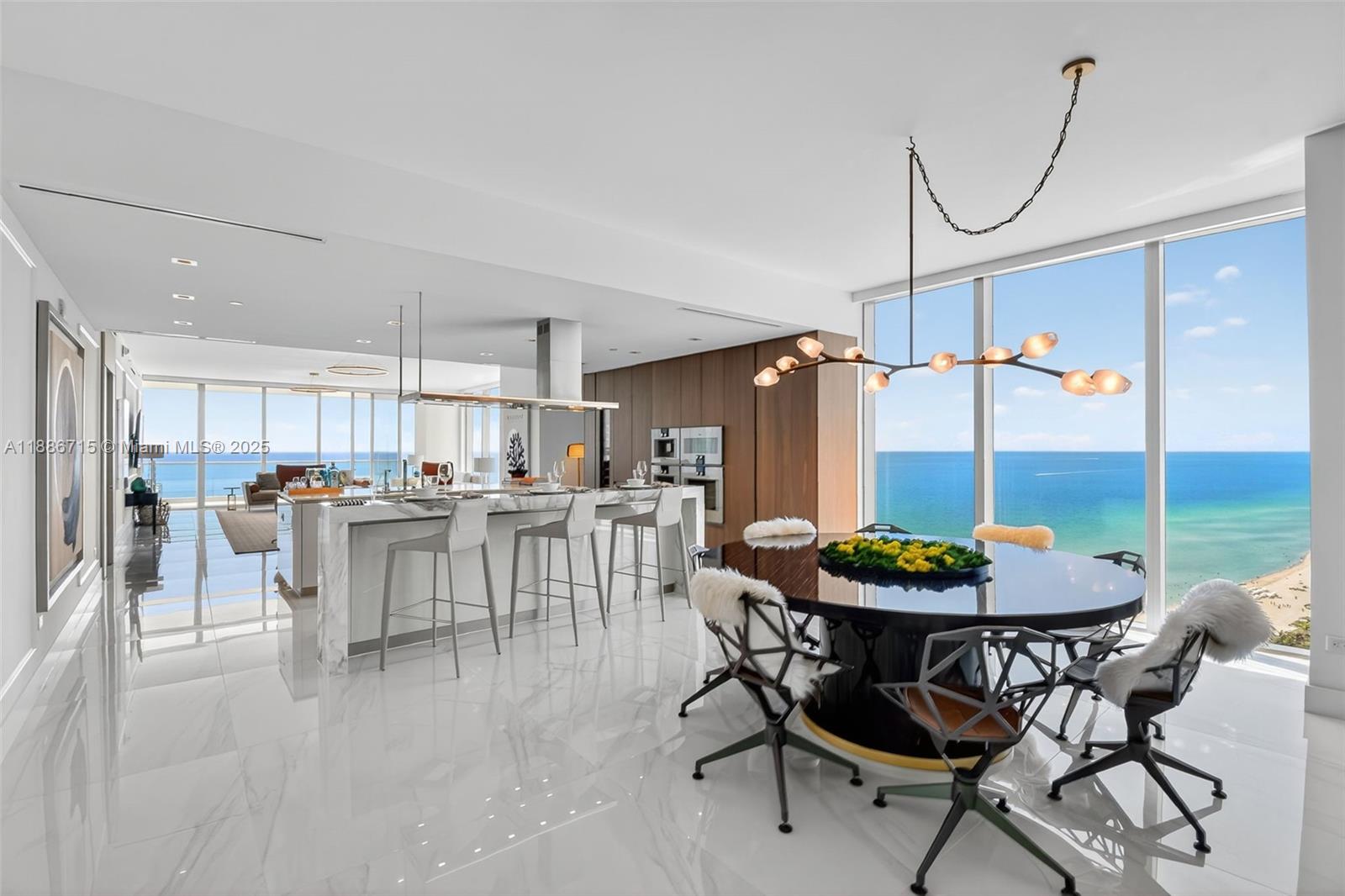 image Turnberry Ocean Club13