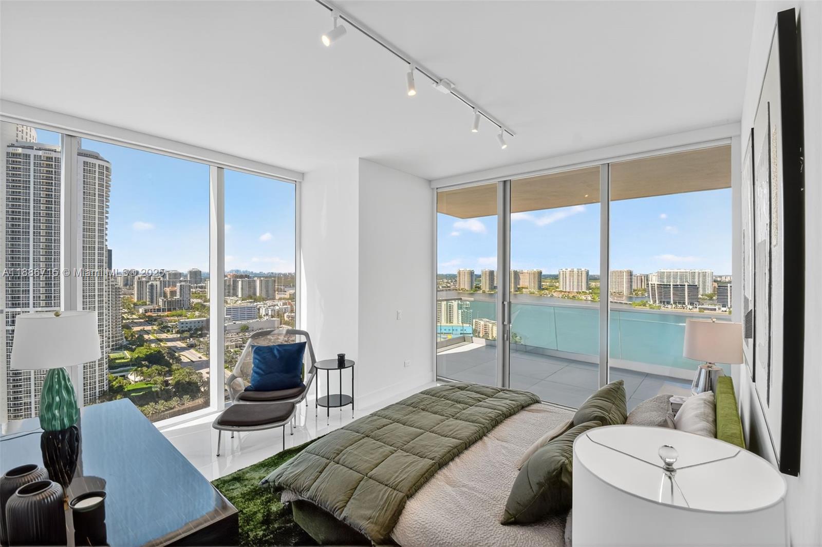 image Turnberry Ocean Club21