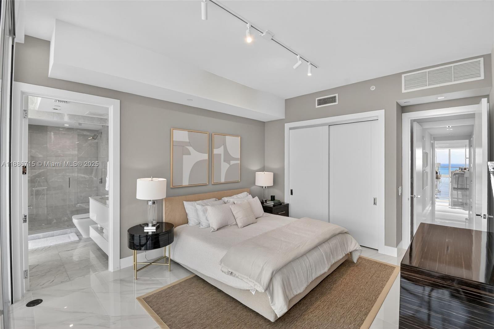 image Turnberry Ocean Club30