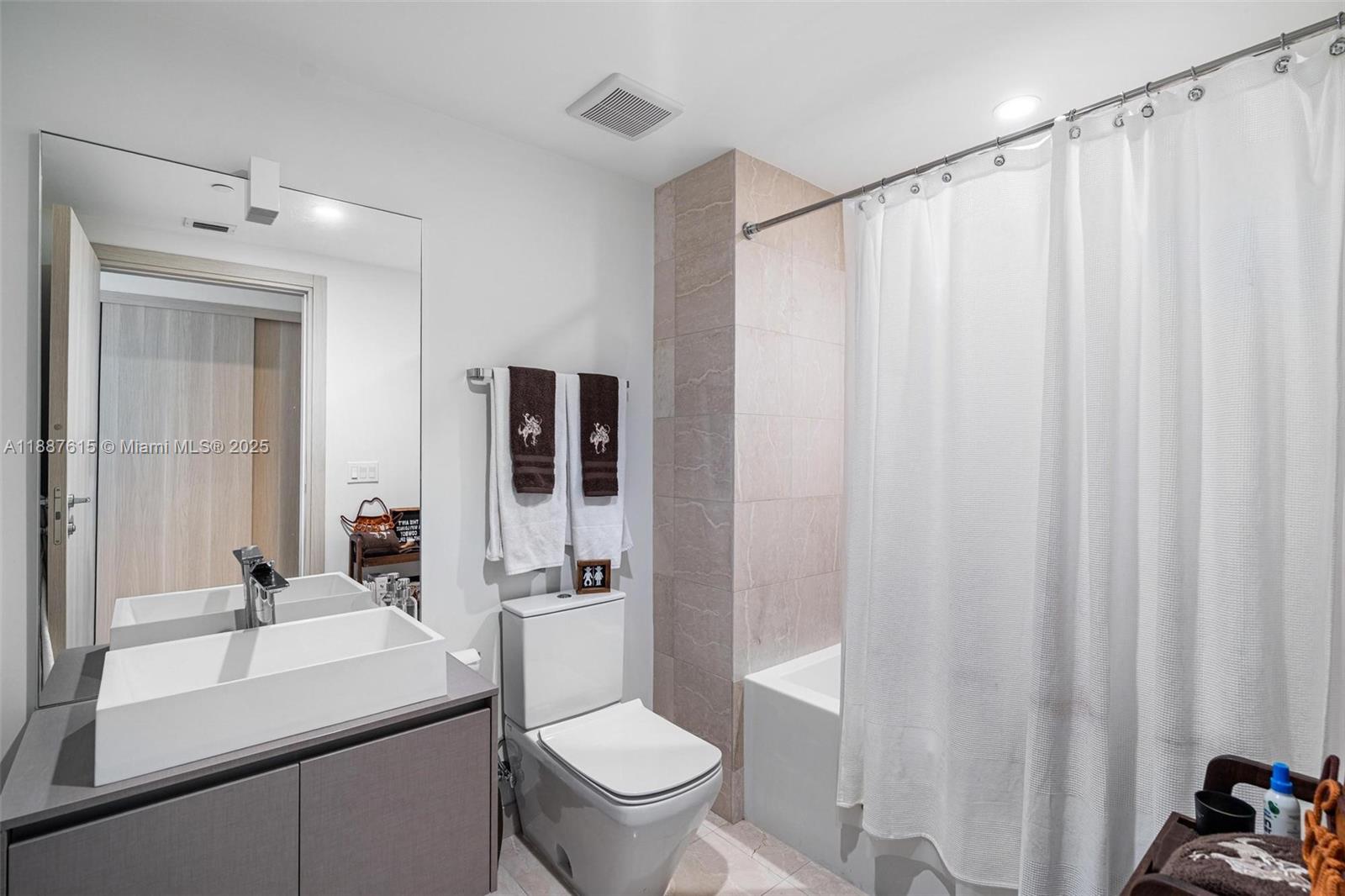 image Brickell Flatiron10