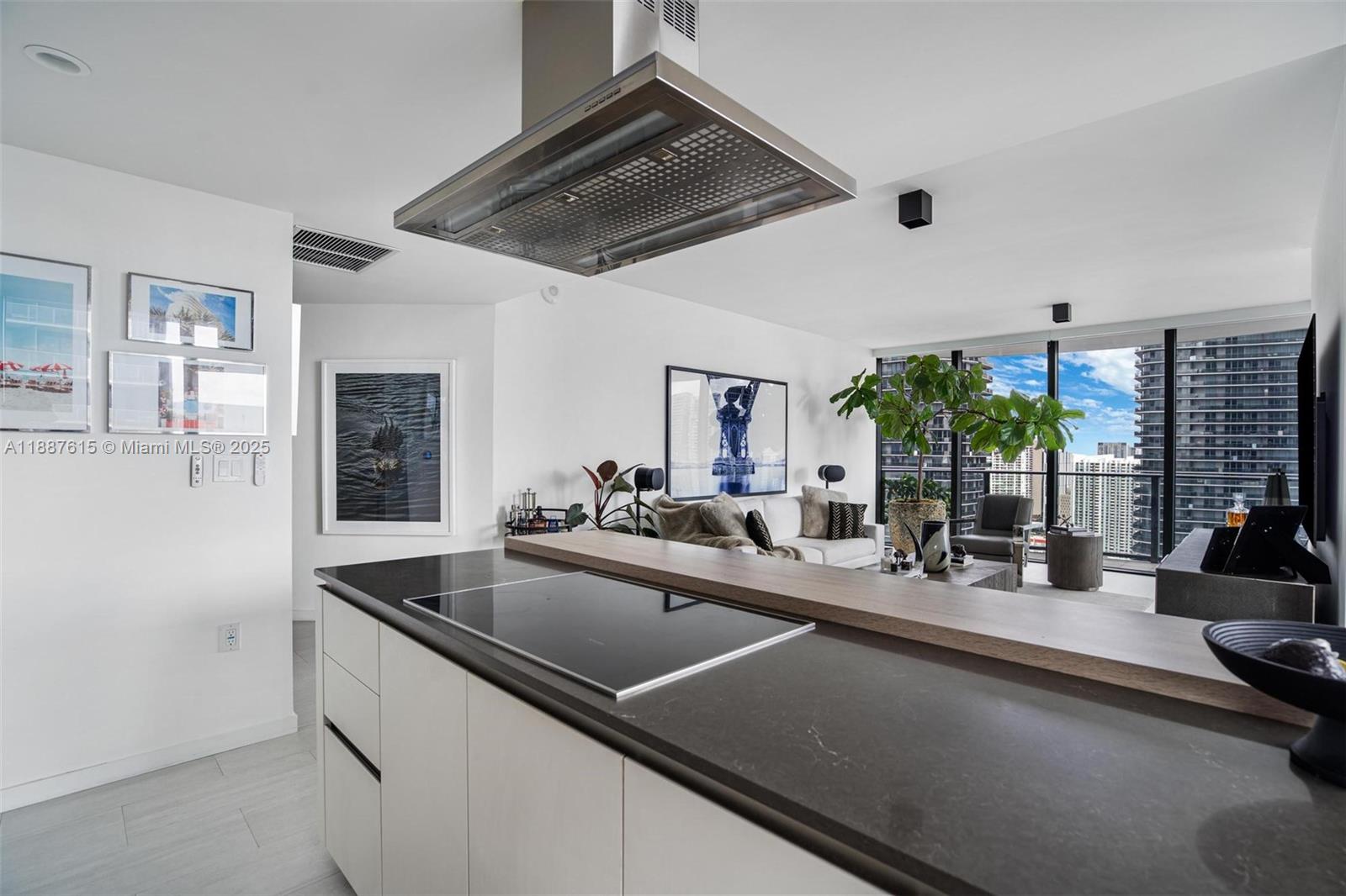 image Brickell Flatiron5