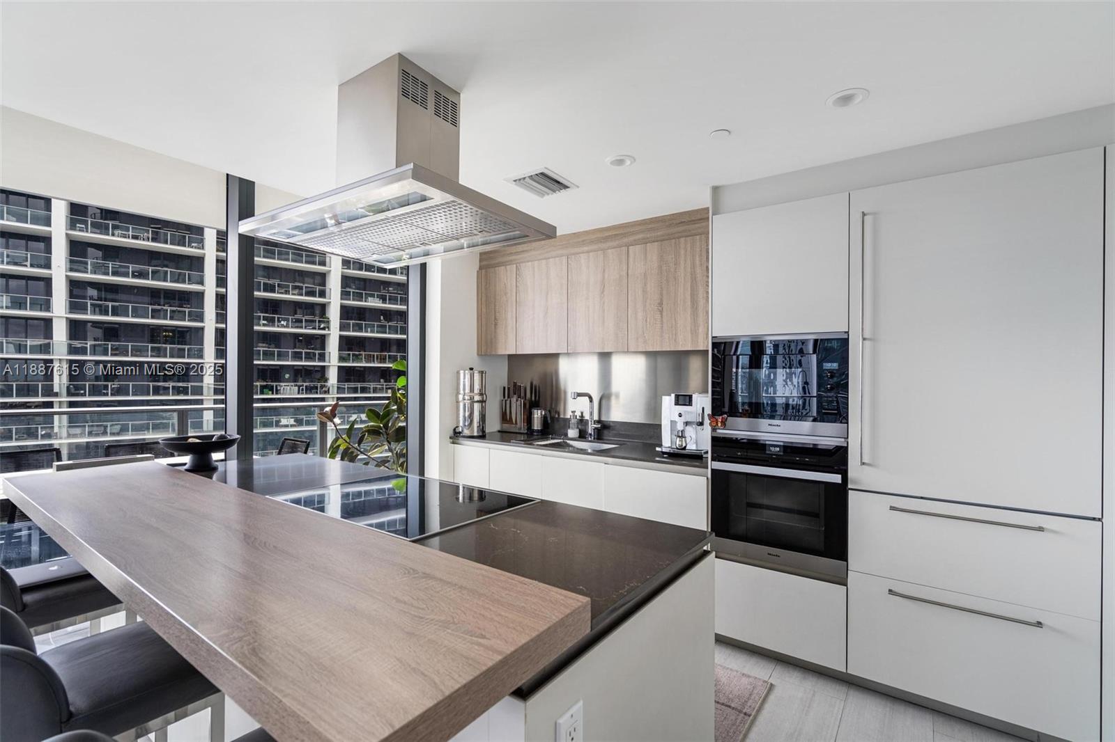 image Brickell Flatiron6