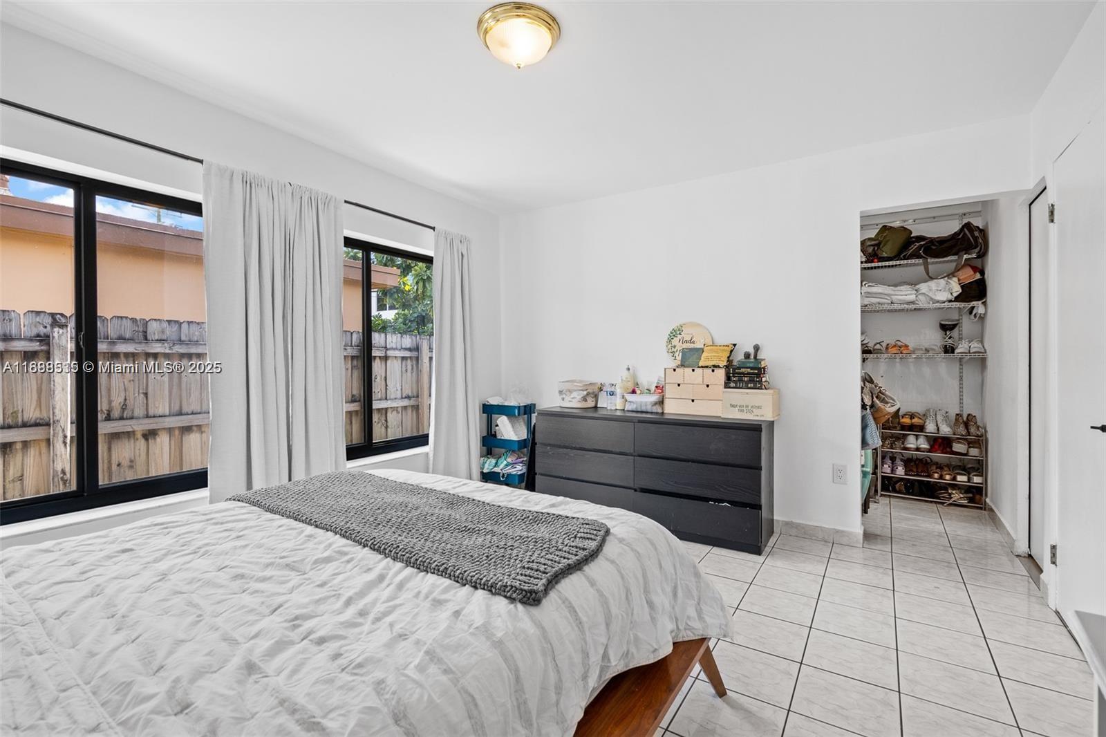 6418 SW 39th Ter Miami, FL 33155