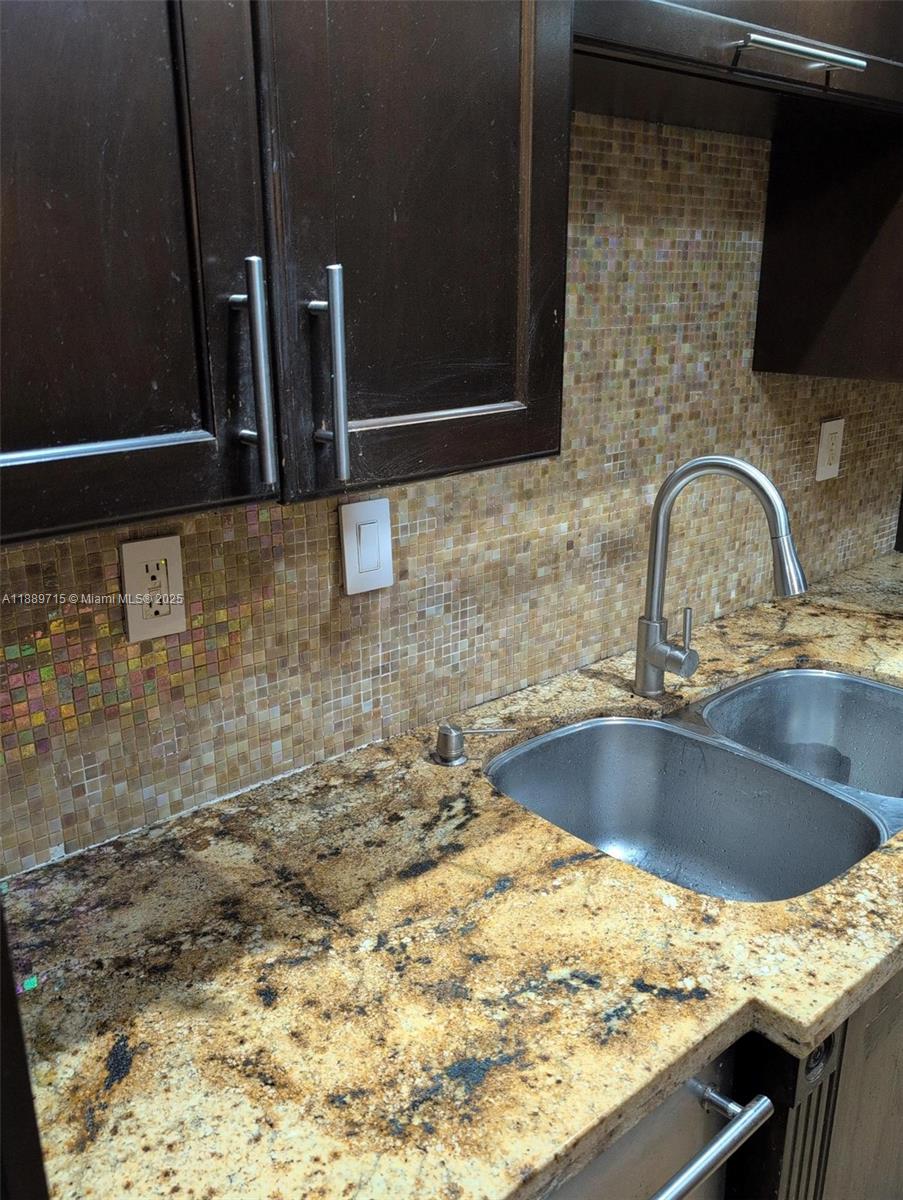 11930 N Bayshore Dr #1103 North Miami, FL 33181