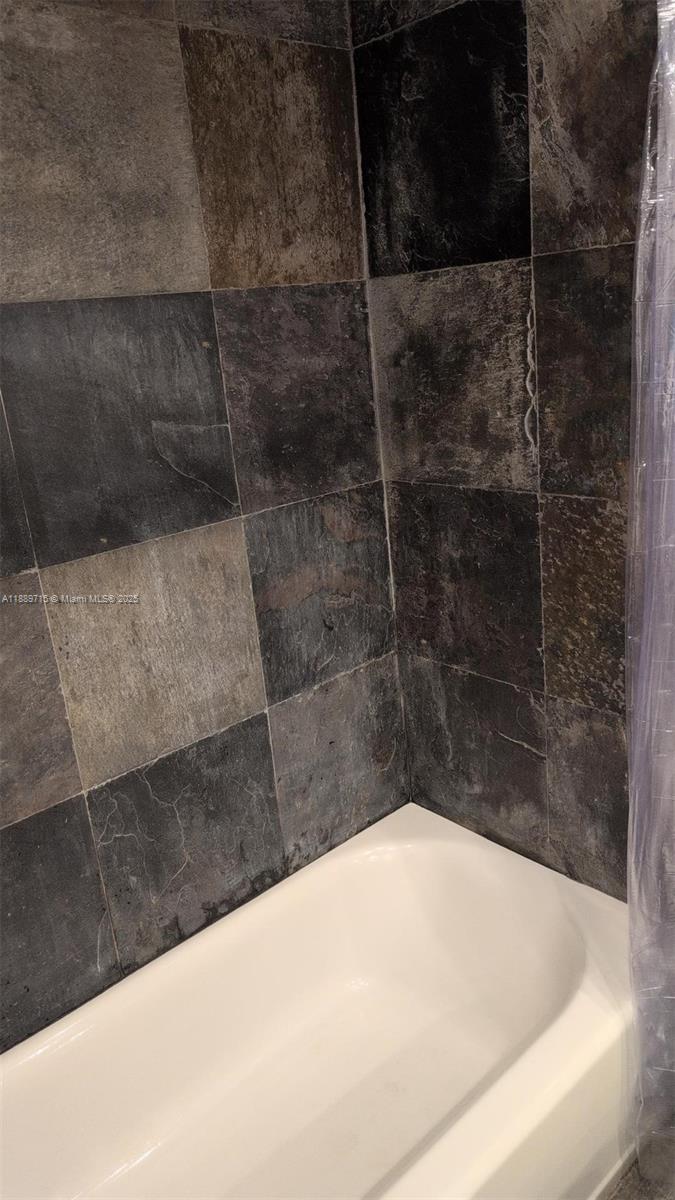 11930 N Bayshore Dr #1103 North Miami, FL 33181