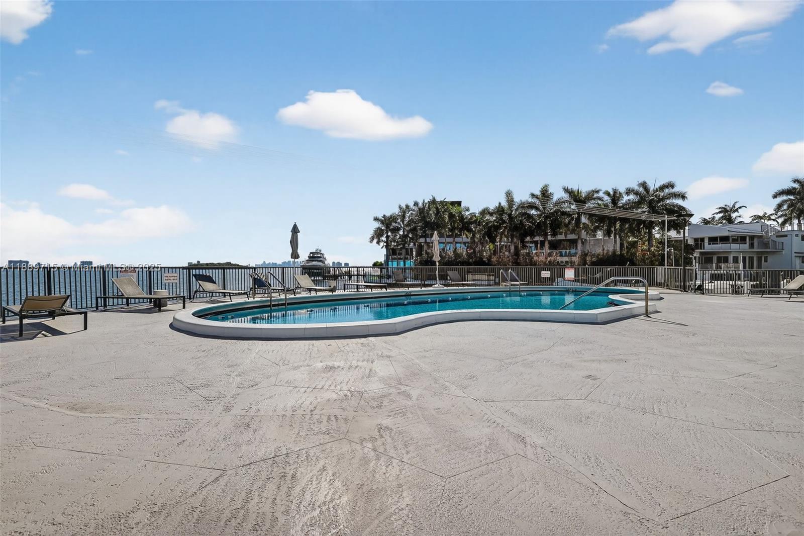 11930 N Bayshore Dr #1103 North Miami, FL 33181