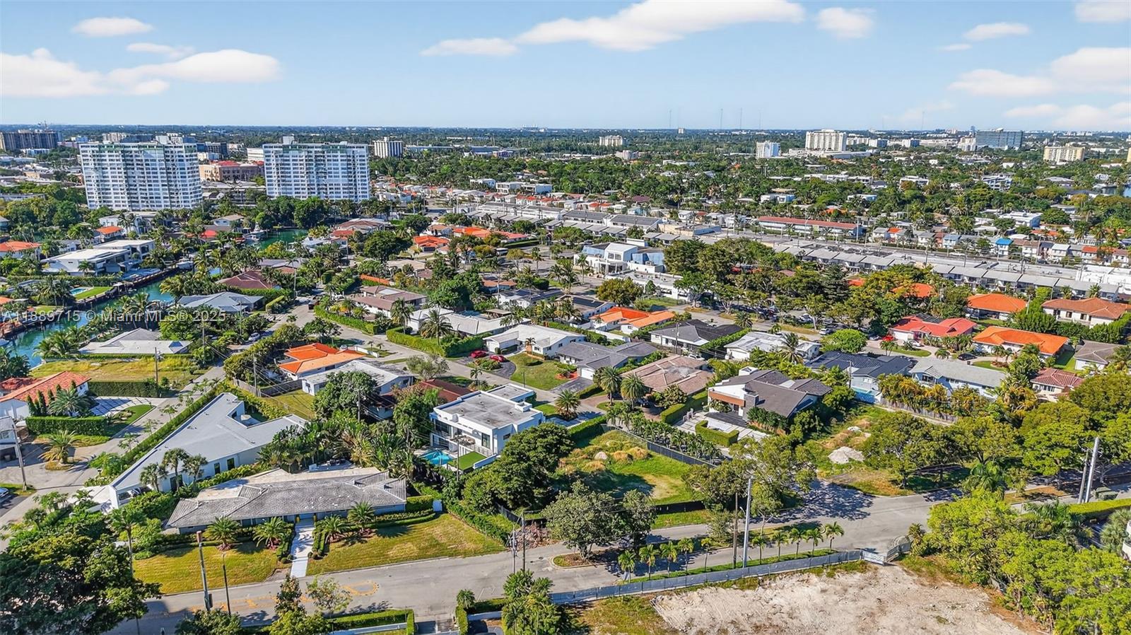 11930 N Bayshore Dr #1103 North Miami, FL 33181