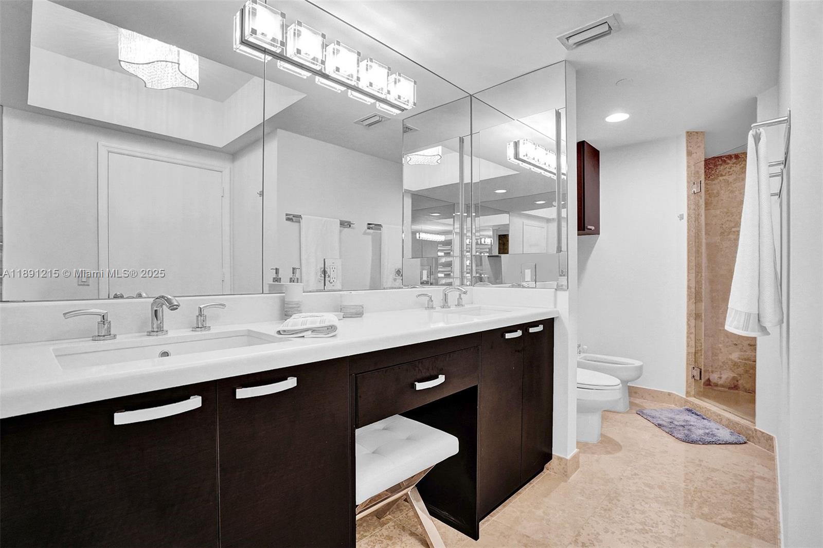 image Blue Diamond20