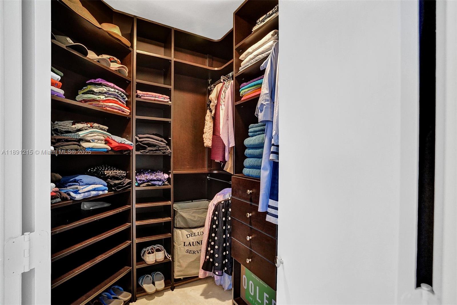 image Blue Diamond21