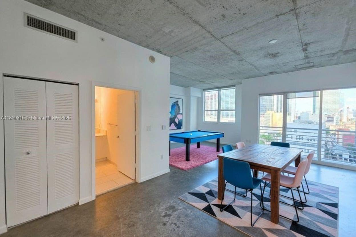 image The Loft Downtown Ii4