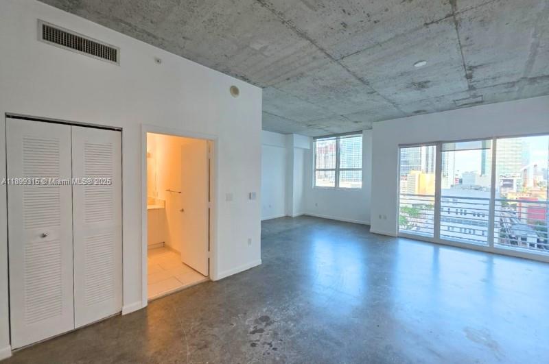 image The Loft Downtown Ii5