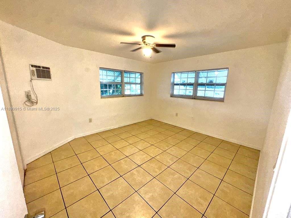 1450 NE 171st St #101B