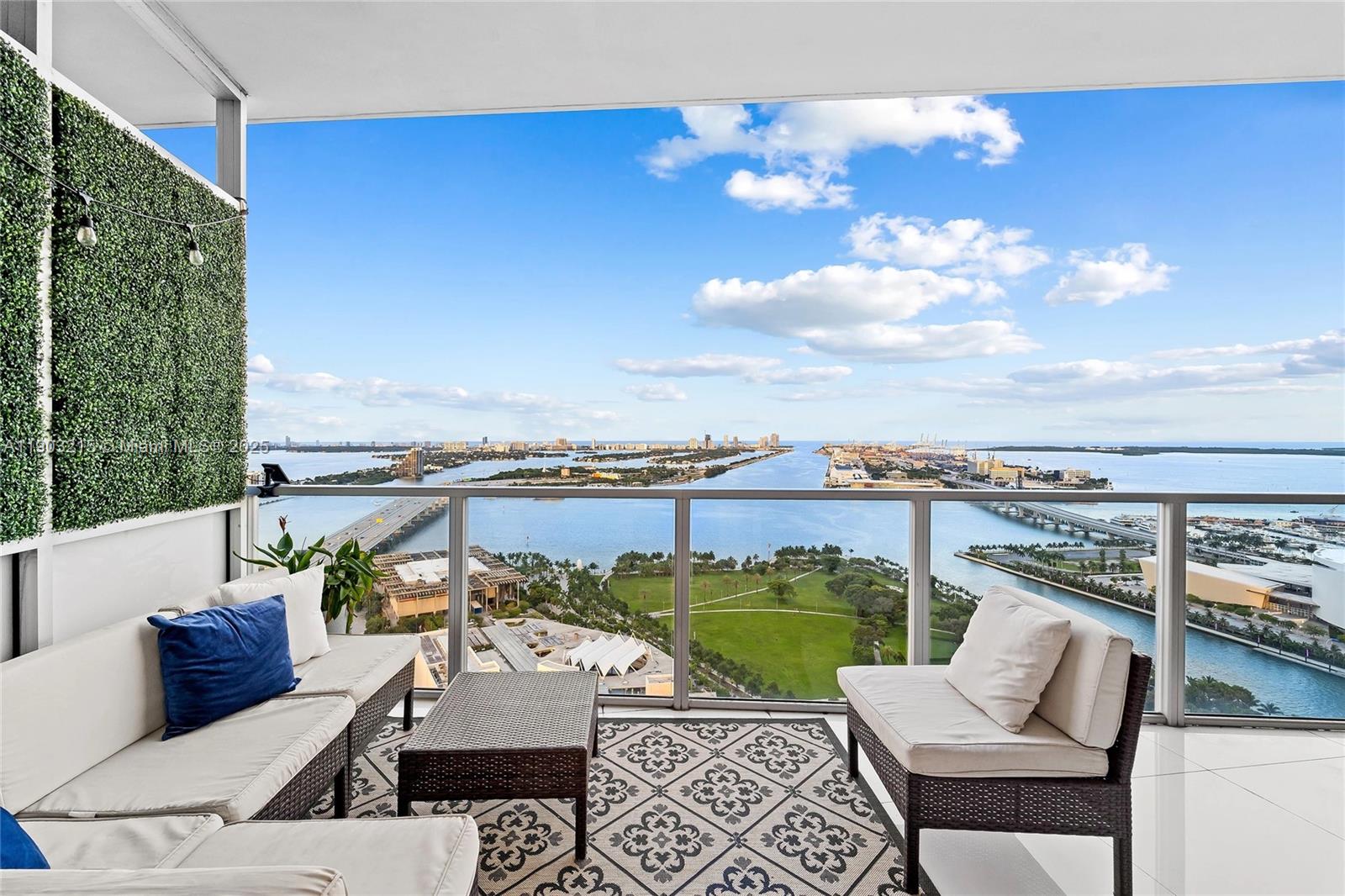1100 Biscayne Blvd #3303