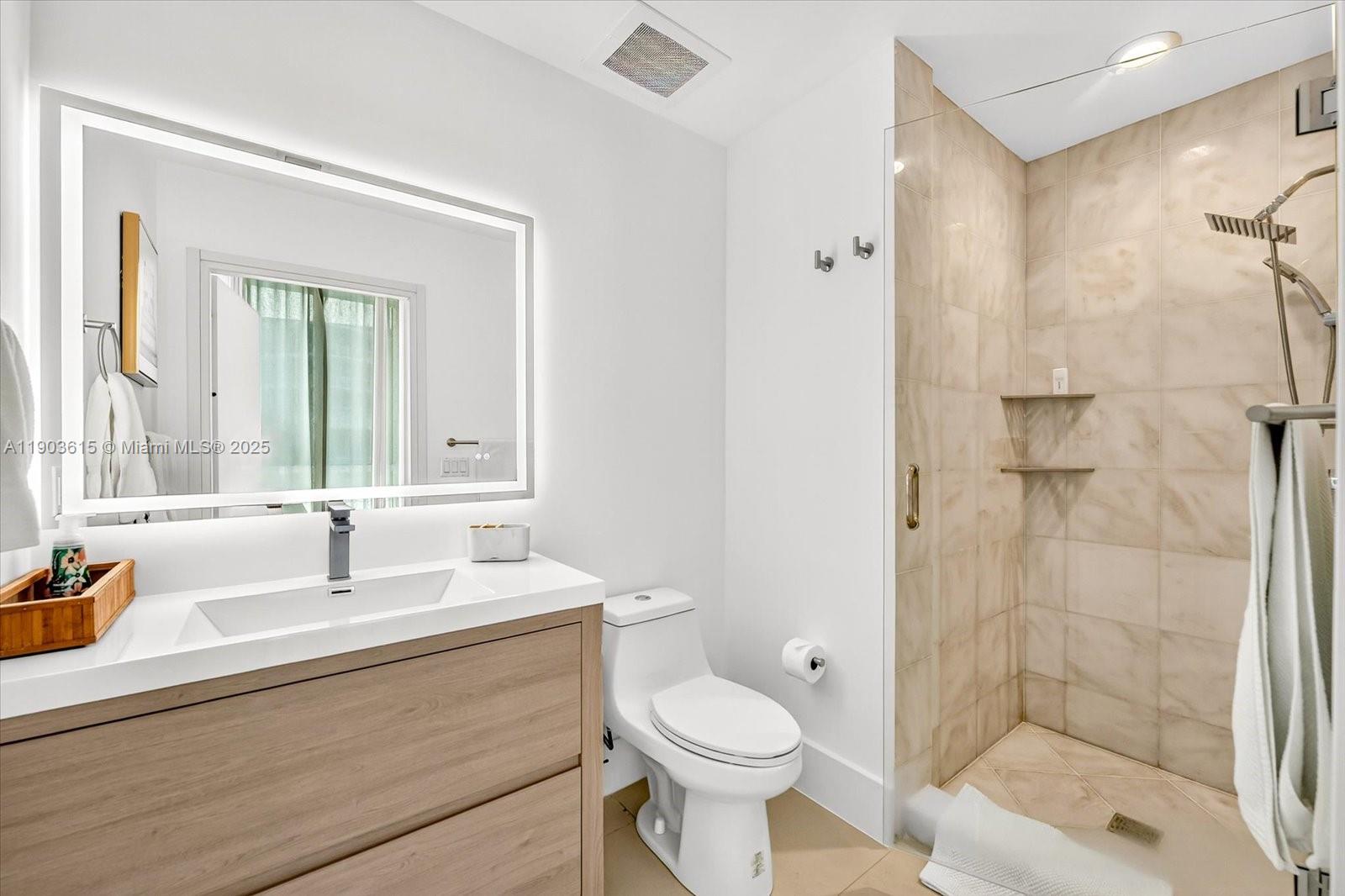 50 S Pointe Dr #503 Miami Beach, FL 33139