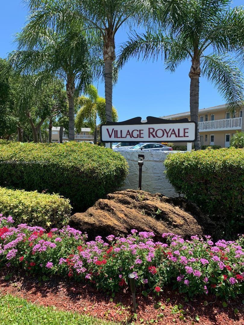 2212 NE 1st Way #102