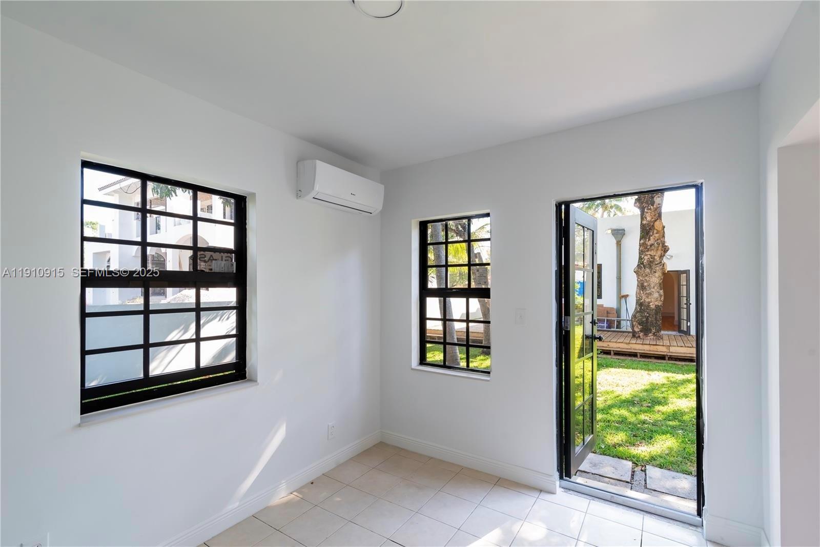 3718 Sheridan Ave Miami Beach, FL 33140