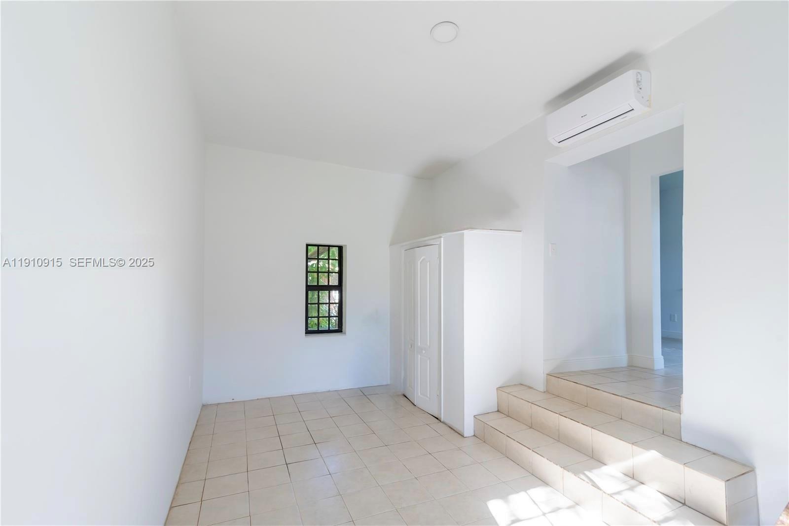 3718 Sheridan Ave Miami Beach, FL 33140