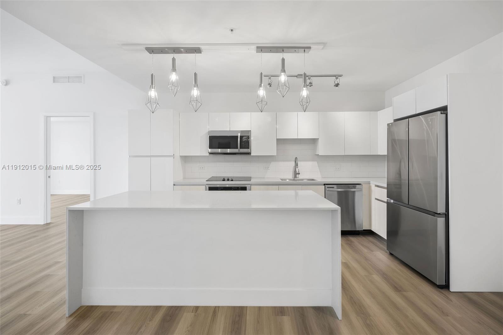 101 Diplomat Pkwy #2604 Hallandale Beach, FL 33009