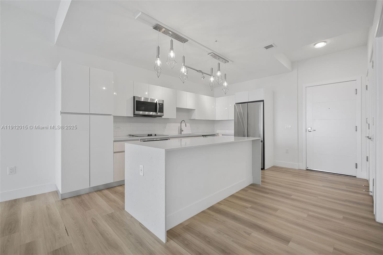 101 Diplomat Pkwy #2604 Hallandale Beach, FL 33009