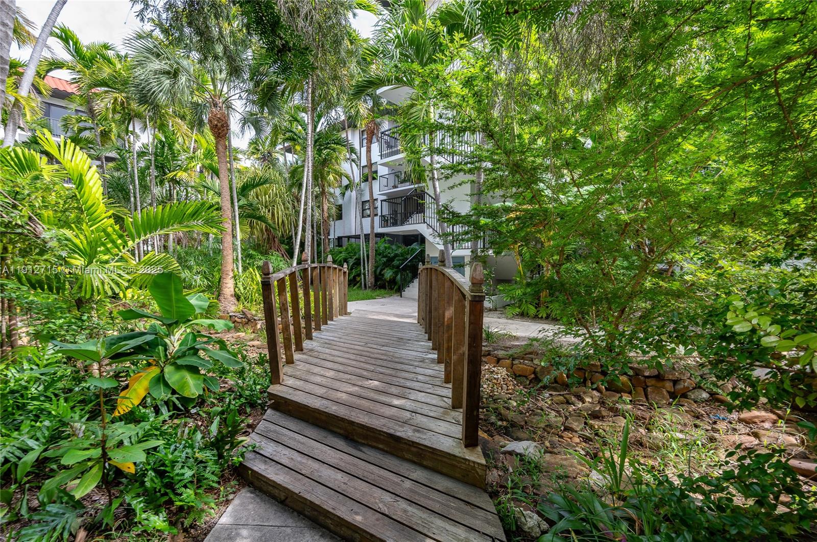 55 Ocean Ln Dr #3030 Key Biscayne, FL 33149