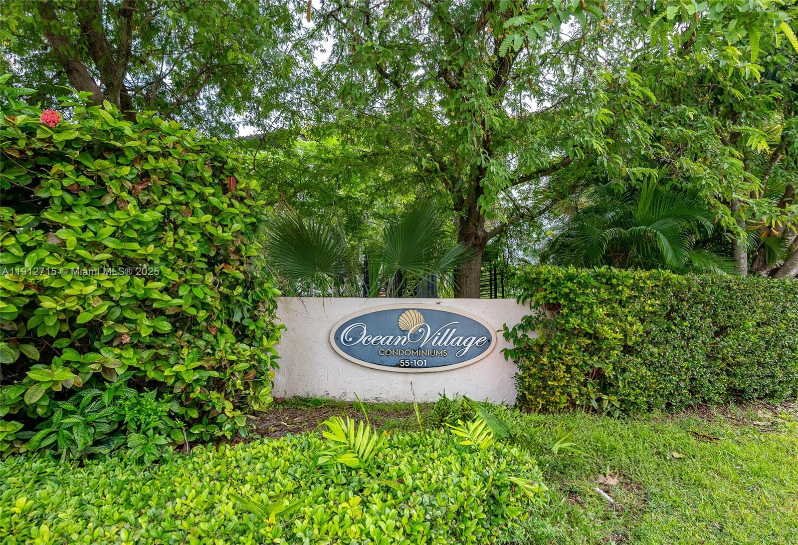 55 Ocean Ln Dr #3030 Key Biscayne, FL 33149