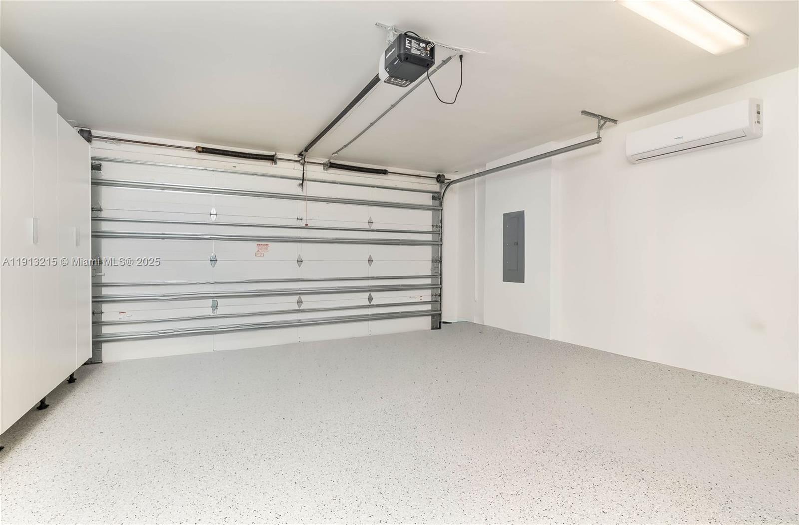 6745 NW 103rd Ave Doral, FL 33178