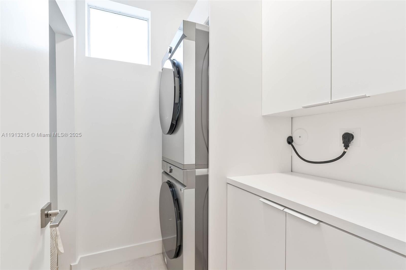 6745 NW 103rd Ave Doral, FL 33178