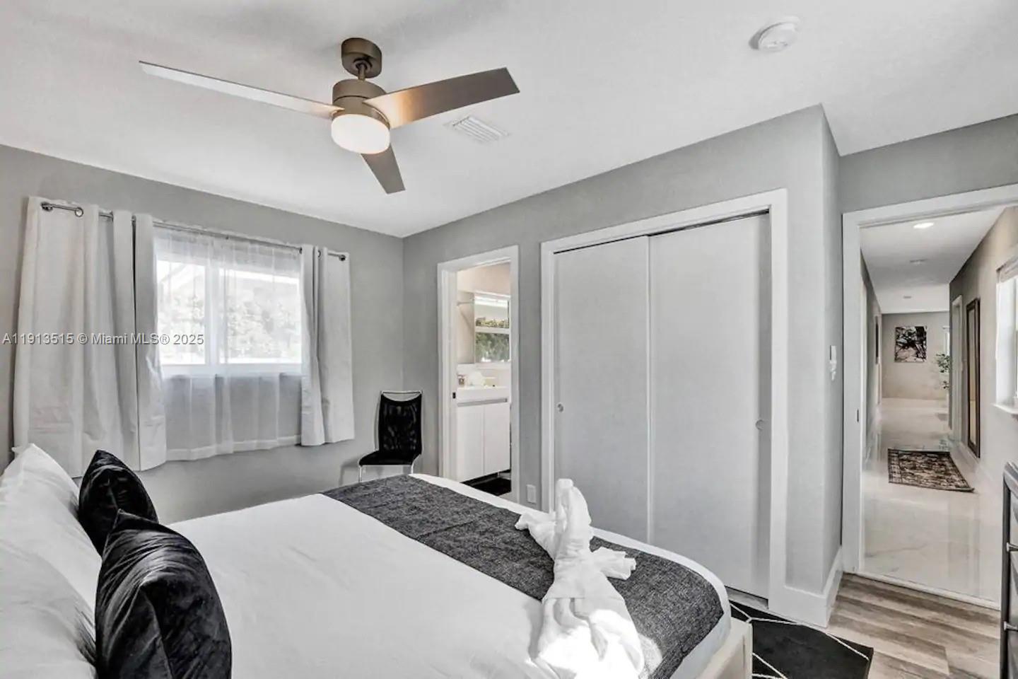 1241 Hollywood Blvd Hollywood, FL 33019