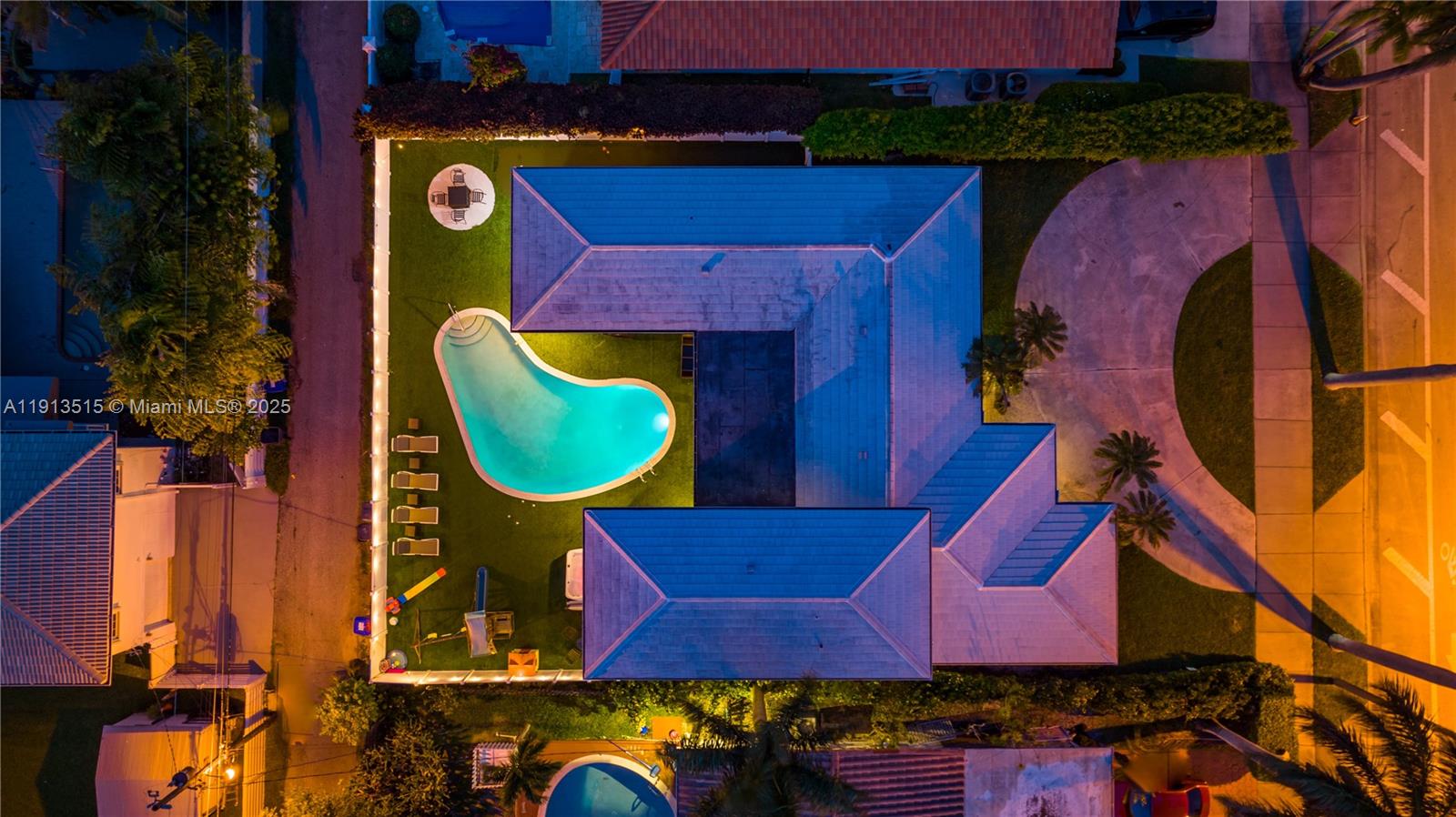 1241 Hollywood Blvd Hollywood, FL 33019