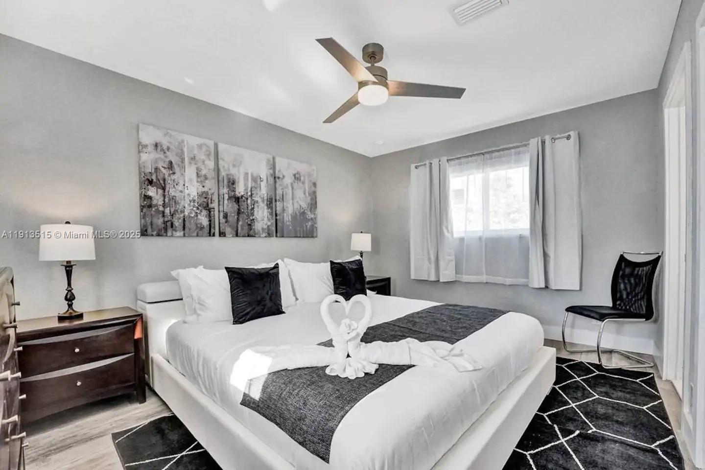 1241 Hollywood Blvd Hollywood, FL 33019