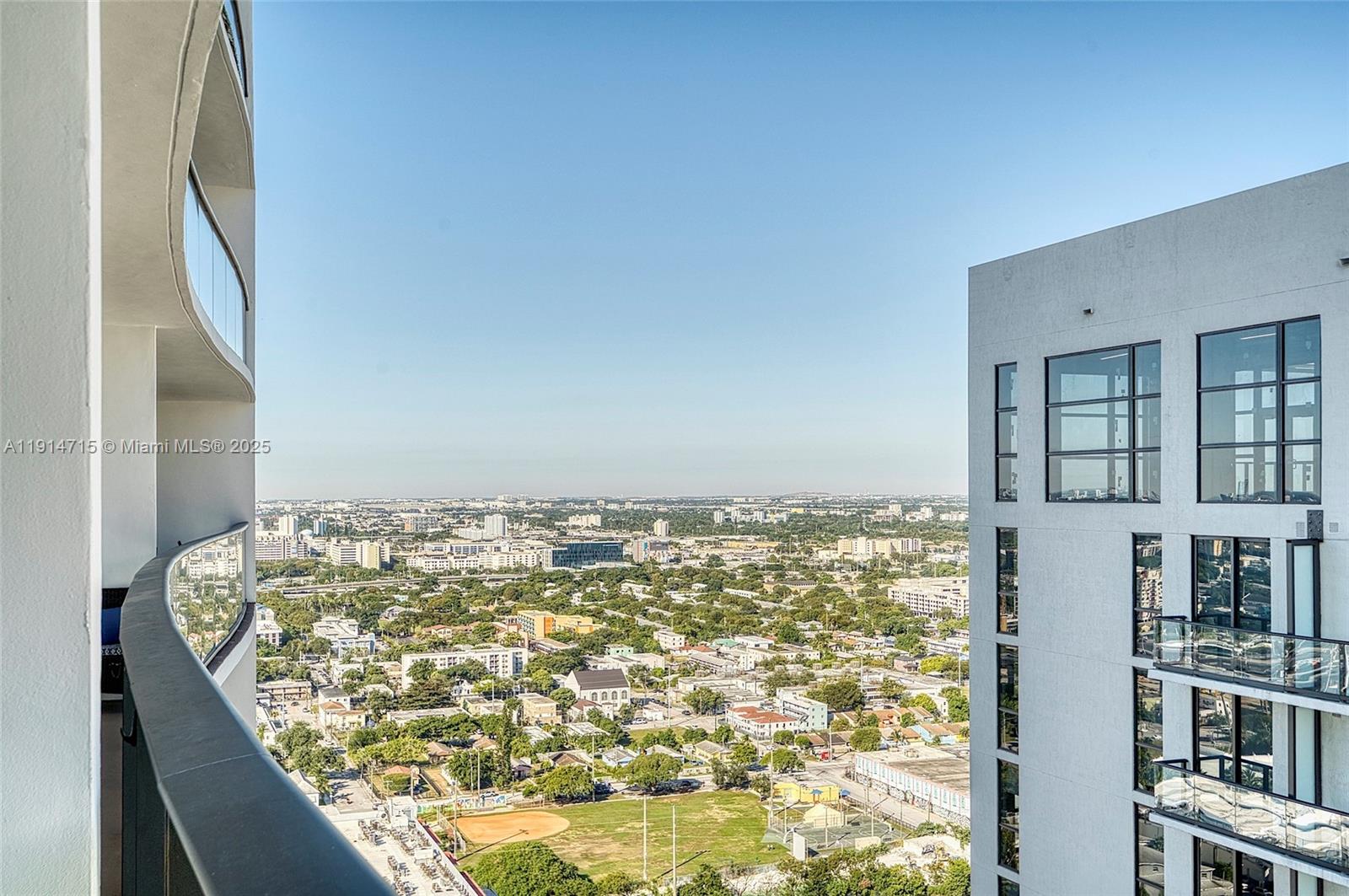 image Canvas Condo23