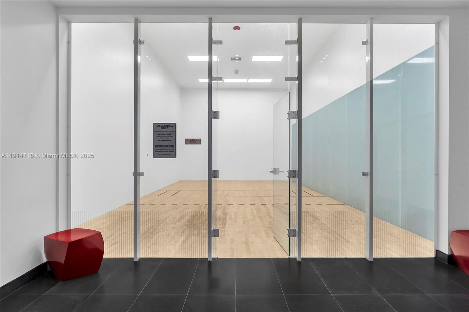 image Canvas Condo43