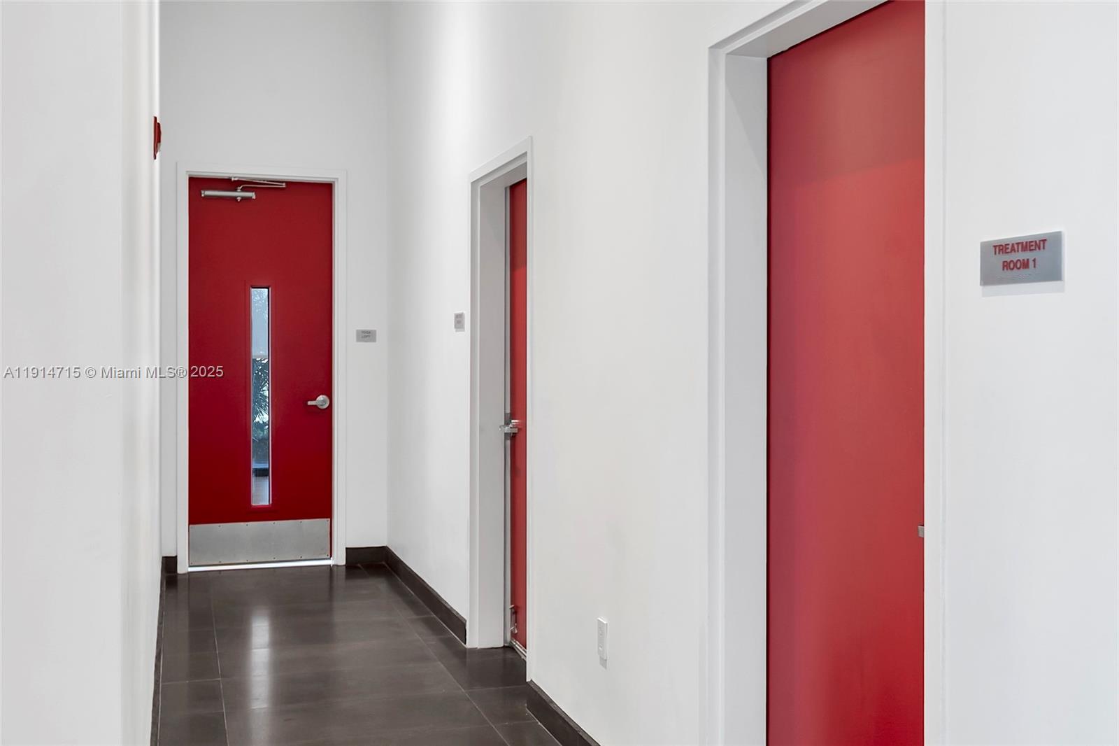 image Canvas Condo44