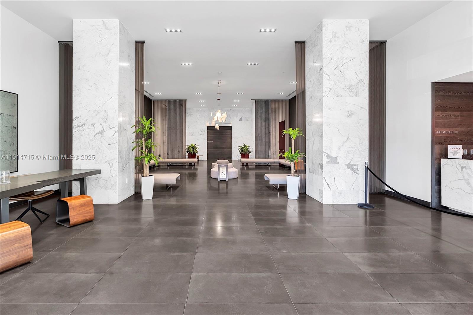 image Canvas Condo46