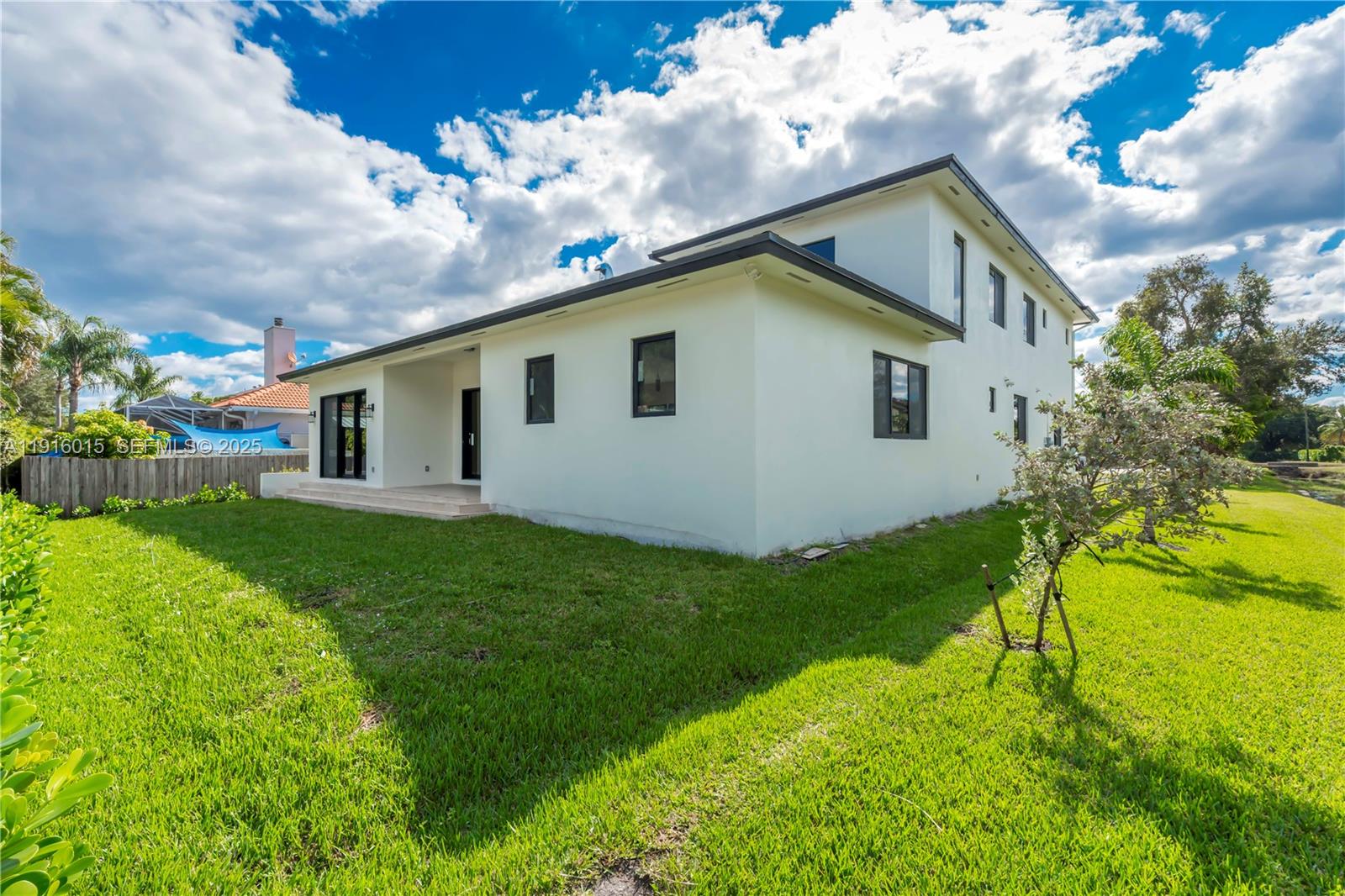 12061 NW 26th St Plantation, FL 33323