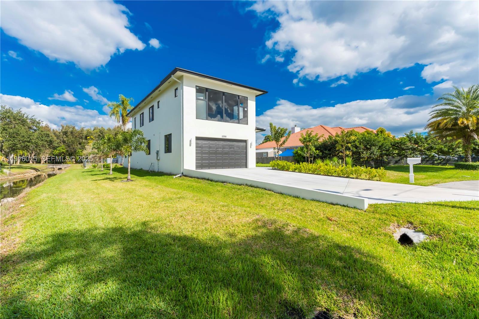 12061 NW 26th St Plantation, FL 33323