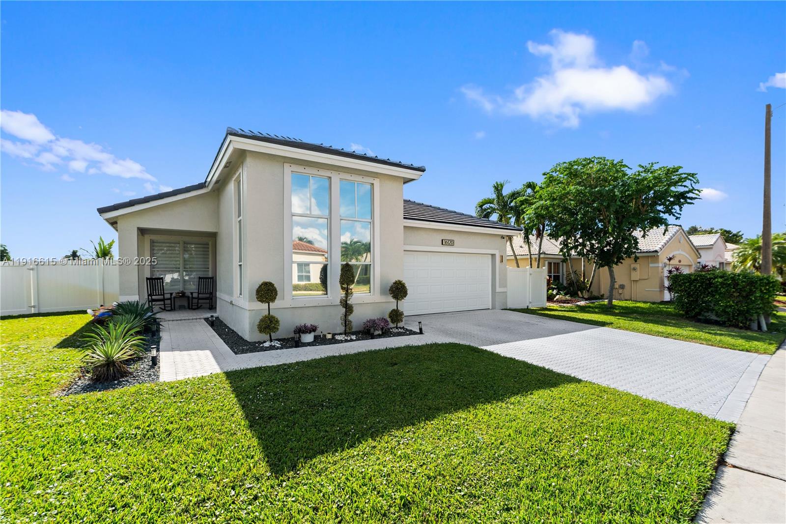 16120 SW 11th St Pembroke Pines, FL 33027