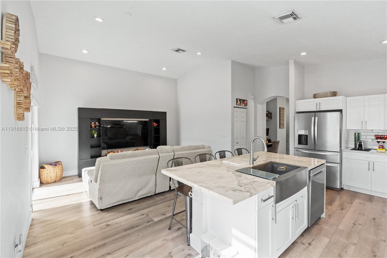 16120 SW 11th St Pembroke Pines, FL 33027