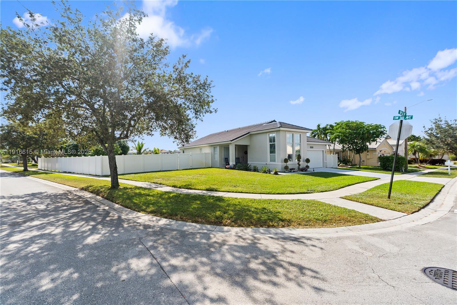 16120 SW 11th St Pembroke Pines, FL 33027